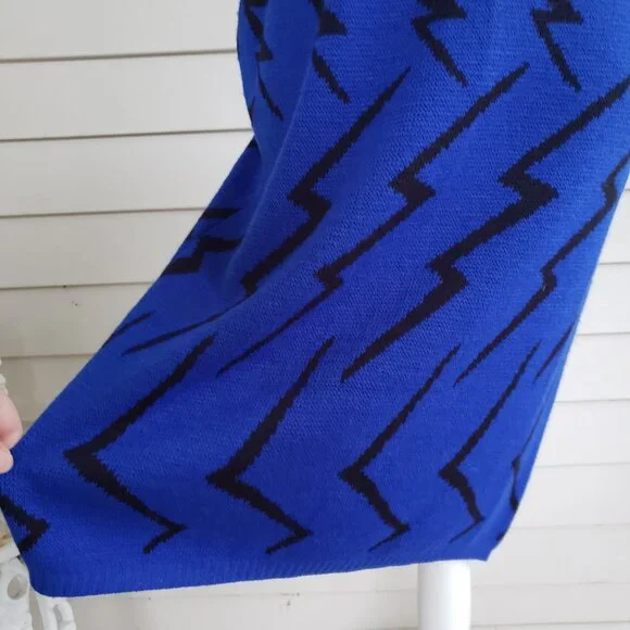Vintage 80s 2-piece Black Lightning on dark blue knit sweater and skirt set - Picture 2 of 11